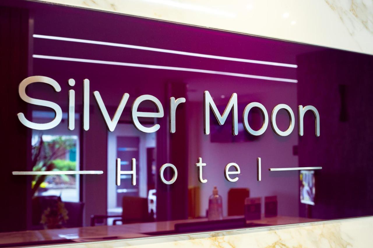 Silver Moon Hotel อาบีจาน ภายนอก รูปภาพ