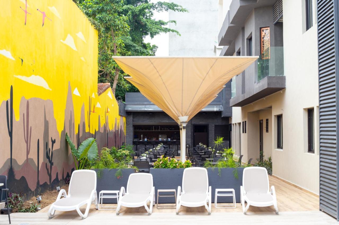 Silver Moon Hotel อาบีจาน ภายนอก รูปภาพ