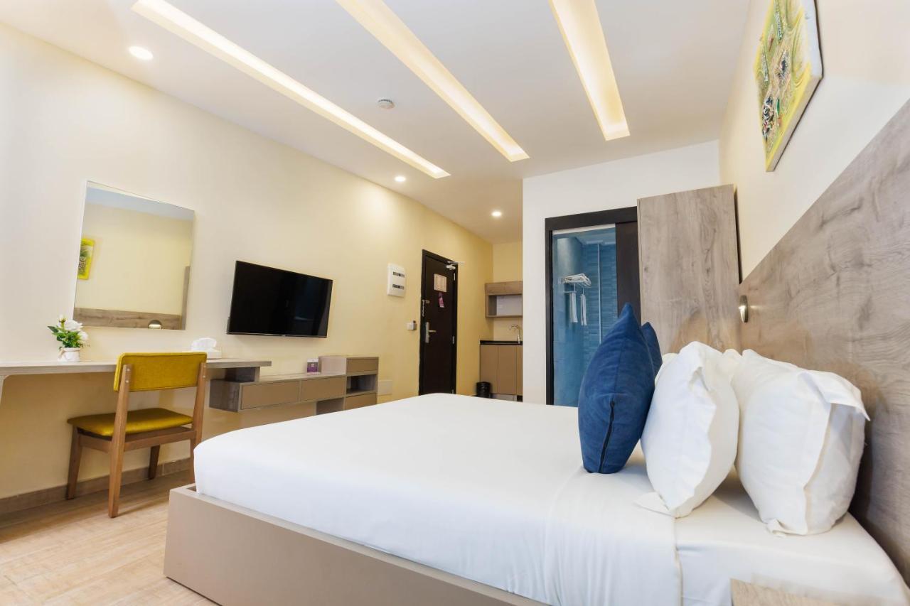 Silver Moon Hotel อาบีจาน ภายนอก รูปภาพ