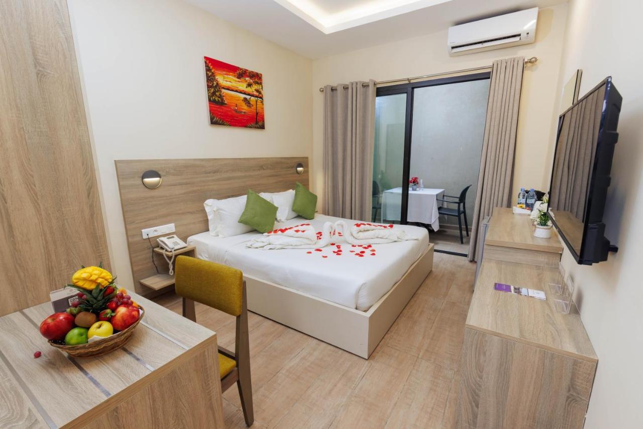 Silver Moon Hotel อาบีจาน ภายนอก รูปภาพ